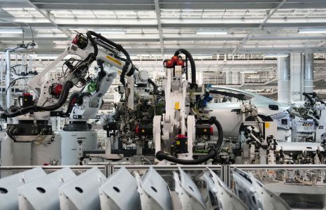 2025中國(guó)經(jīng)濟(jì)回眸 攀高逐新，質(zhì)勝未來(lái)——新質(zhì)生產(chǎn)力在紡織業(yè)一線的發(fā)展見(jiàn)聞